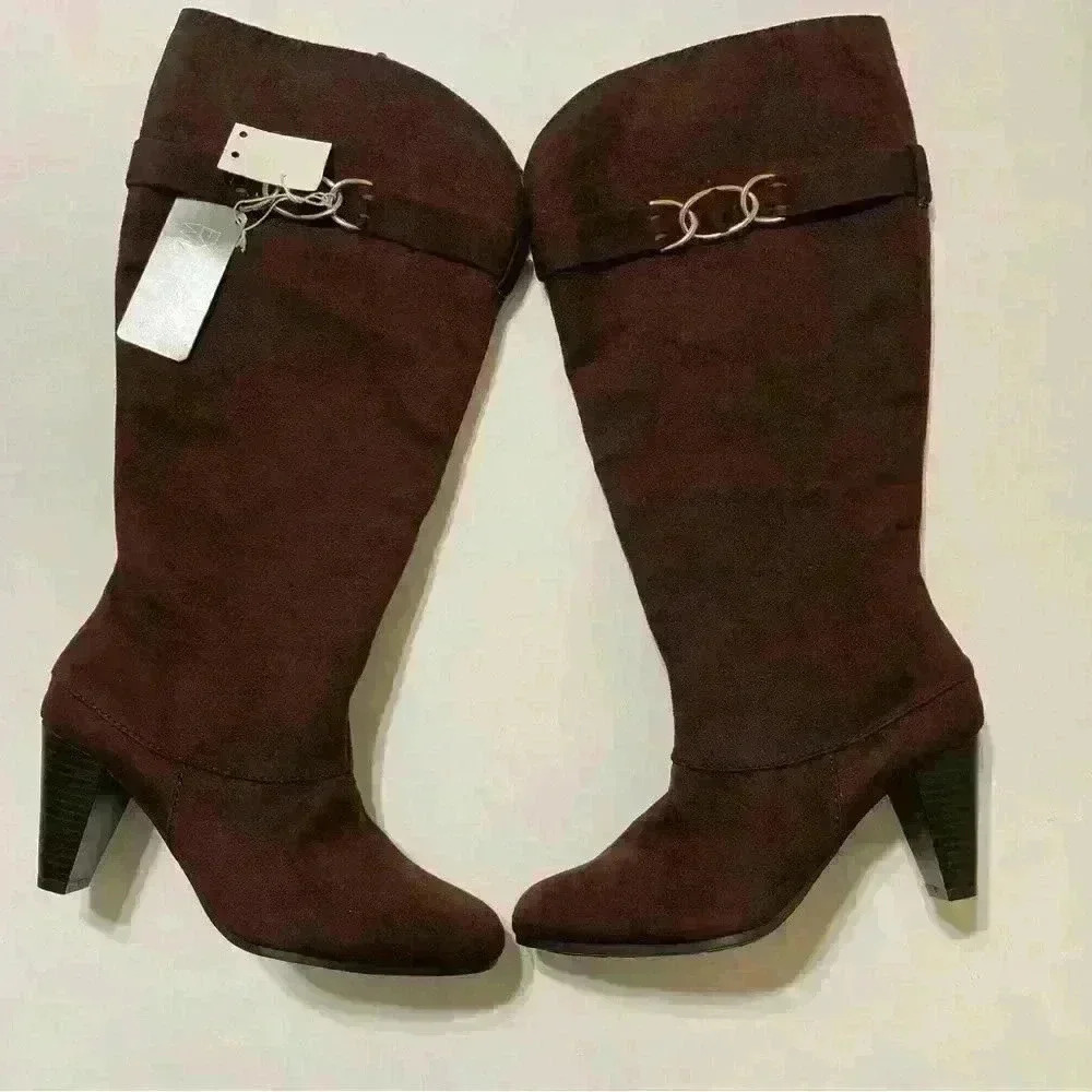 Predictions Women's Brown Suede Side Zipper Knee High Block Heel Boots Size 5.5